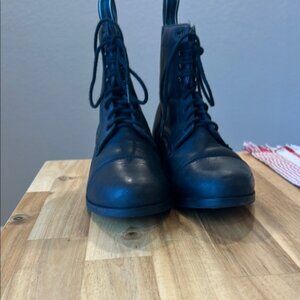 Black lace up ariat paddock boots